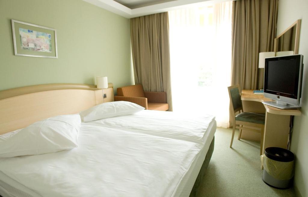 Kimen Hotel